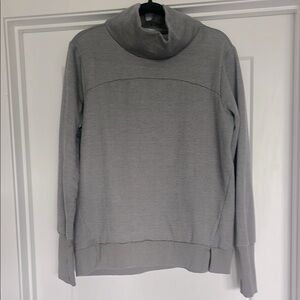 Avia Gray Cowl Neck Pullover size M